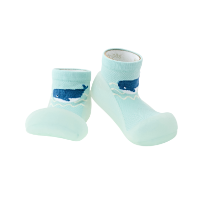 8809770867682 Attipas Summer Whale Blue Sapato Bebé AQUA-X Barefoot T22.5 | Secagem rápida ideais para praia e verão