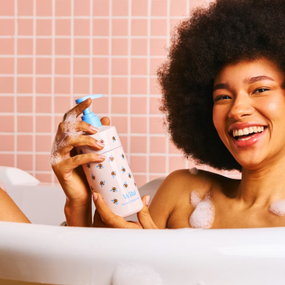 WILD Gel de Banho Natural Caixa e Recarga Abelhas Mel e Amêndoa 300ml | Farmácia d'Arrábida