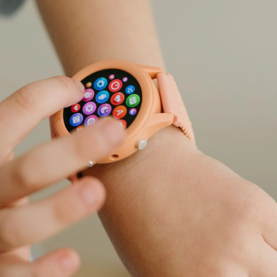 KIDYWOLF K-Watch Smartwatch Salmão +8 Anos | Farmácia d’Arrábida