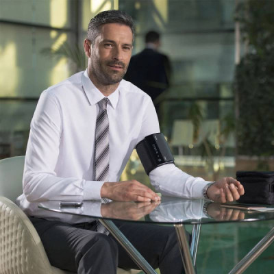 Omron EVOLV Medidor de Tensão Arterial