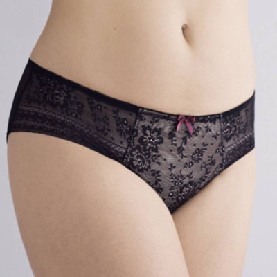 Anita Cueca Berry Preto 38