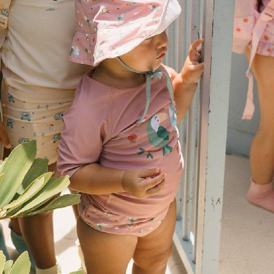 Monnëka Camiseta Proteção Solar Strawberries 4-5Anos | Farmácia d'Arrábida