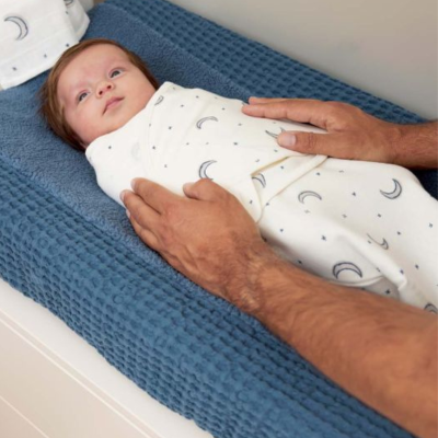 Meyco Baby Swaddle Moon Indigo 0-3M | Farmácia d'Arrábida