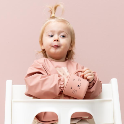 TRIXIE Babete Impermeável Mangas Mrs. Cat | Farmácia d'Arrábida