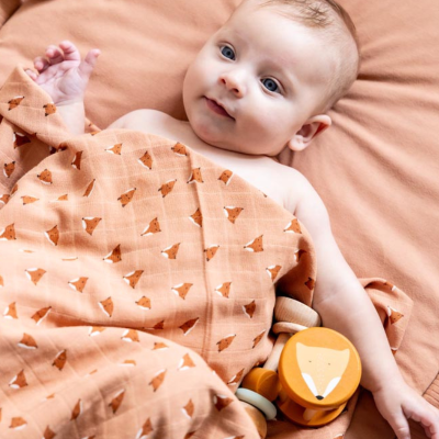 TRIXIE Fralda Musselina 110x110cm Fierce Fox| Farmácia d'Arrábida