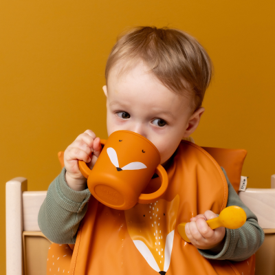 TRIXIE Copo Aprendizagem 4 Meses Silicone Mr. Fox | Farmácia d'Arrábida