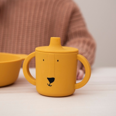 TRIXIE Copo de Aprendizagem Mr. Lion Silicone 4M | Farmácia d'Arrábida