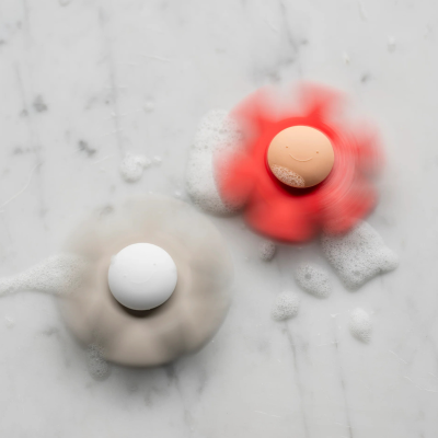 Nattou Spinner Silicone Flor Argila com Ventosa | Farmácia d'Arrábida