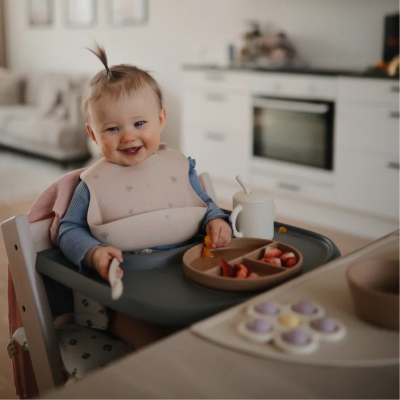 Mushie Babete Silicone Butterflies +6Meses | Farmácia d'Arrábida