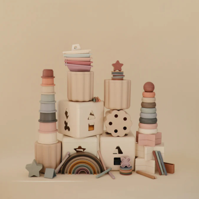 Mushie Brinquedo Encaixe Moedas & Tubos +10 meses | Farmácia d'Arrábida