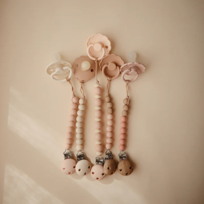 Mushie Corrente para Chupeta 0+ Meses Halo Luna Blush | Farmácia d'Arrábida