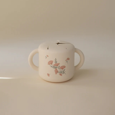 Mushie Copo Snacks Anti-Derrame Pink Flowers 6+ M | Farmácia d'Arrábida