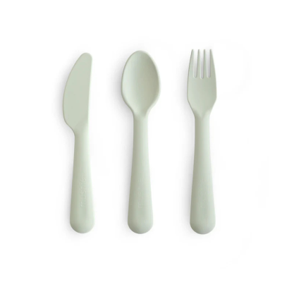Mushie Conjunto Talheres 6+ Meses Cor Powder Sage | Garfo, Colher e Faca - Plástico Seguro