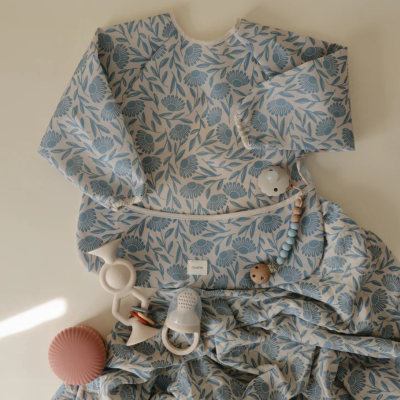 Mushie Fralda Pano Musselina Suave Blue Flowers | Farmácia d'Arrábida