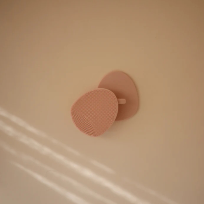 Mushie 2 Escovas para Crosta Láctea 0+ Meses Cor Blush/Shifting Sand  | Farmácia d'Arrábida