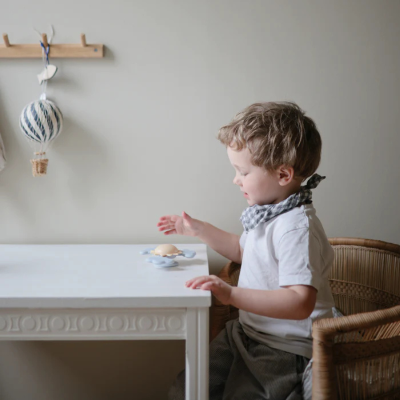 Mushie Spinner Sunshine com Ventosa +10 Meses | Farmácia d'Arrábida