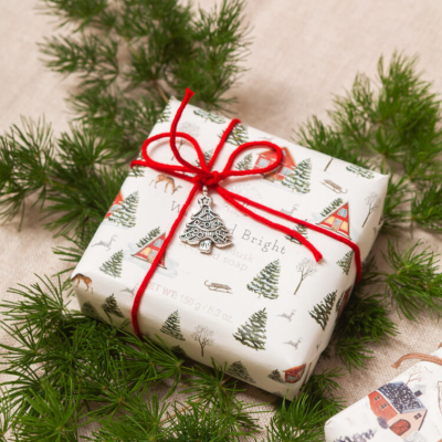 Castelbel Sabonete Warm & Bright Cedro e Almíscar 150g  | Farmácia d'Arrábida