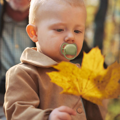 Philips Avent Ultra Air Chupeta Verde e Amarela 18M+ | Farmácia d'Arrábida