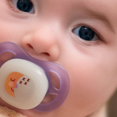 Philips Avent Ultra Start Chupeta Noturna Lua e Estrela 0-2M | Farmácia d'Arrábida