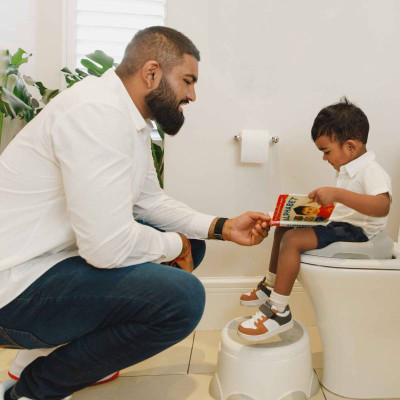 Bumbo StepN'Potty Bacio 3 em 1 Taupe +18m | Farmácia d'Arrábida