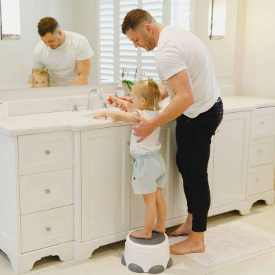 Bumbo StepN'Potty Bacio 3 em 1 Taupe +18m | Farmácia d'Arrábida