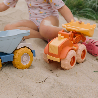 Monnëka Camião Basculante Verde +6 Meses | Farmácia d'Arrábida