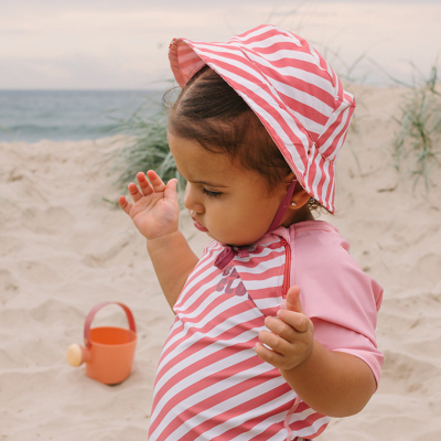 Monnëka Chapéu Reversível Stripes Bloom & Blush M 18-36 | Circunferência craniana 50-51 | Farmácia d'Arrábida