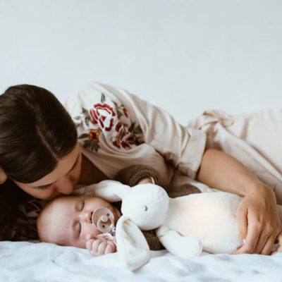 Moonie 2.0 Coelho Peluche Sensorial Cinzento  | Farmácia d'Arrábida