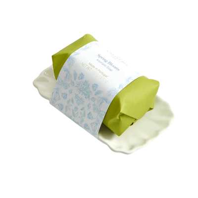 1002369 Castelbel Spring Blooms Sabonete com Saboneteira 150g – Floral Premium