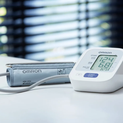Omron M2 Essential Tensiómetro Braço  | Farmácia d'Arrábida