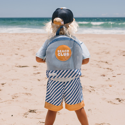 Monnëka Mochila Anti-Areia Stripes Blues & Beyond 30cm | Farmácia d'Arrábida