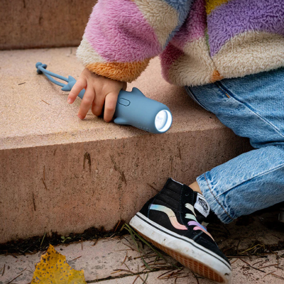Saro Lanterna Infantil Silicone Tubarão | Farmácia d'Arrábida