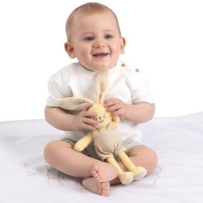 Chicco Peluche Coelhinho Amoroso +0m 24.5cm | Farmácia d'Arrábida