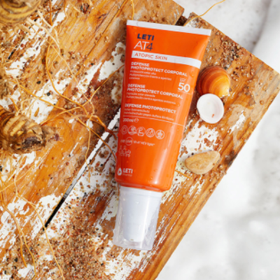 Leti AT4 Defense Photoprotect Corporal SPF50 200ml | Farmácia d'Arrábida
