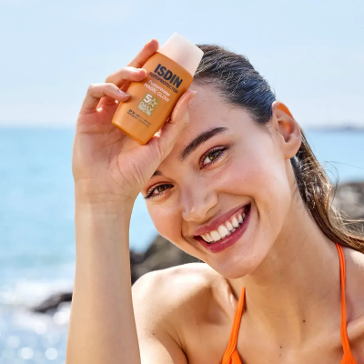 ISDIN Fusion Water Magic Glow SPF50 50ml | Farmácia d'Arrábida